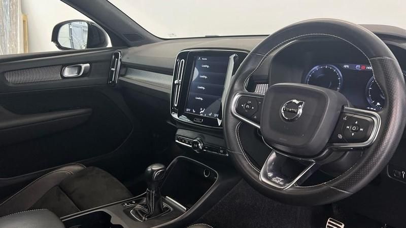 Used Volvo XC40 R-Design Pro 150 HP (110 kW) 2019 Grey SUV