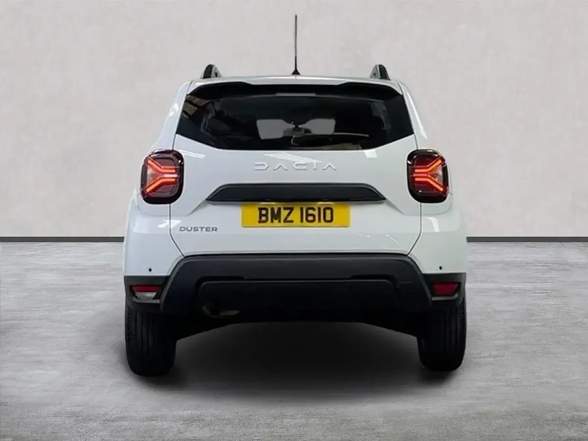 Used Dacia Duster Expression 150 HP (110 kW) 2023 White SUV