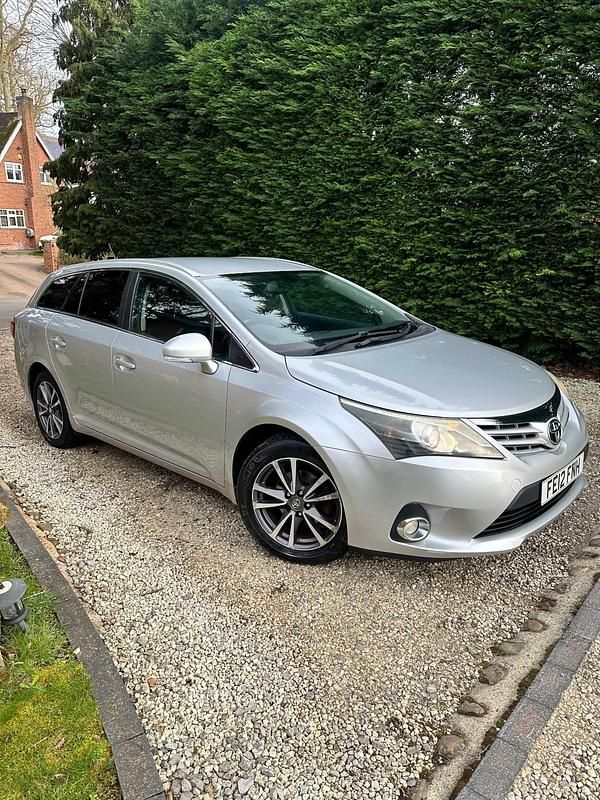 Used Toyota Avensis 2012 Silver Estate