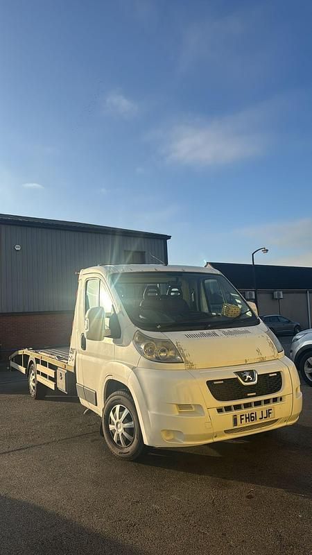 White Used 2012 Peugeot Boxer Van | £5,495 (Fair price) - Image 1/4