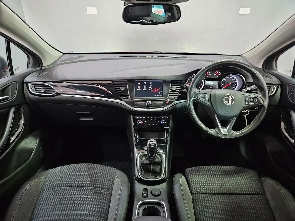 Used Vauxhall Astra Edition 2021 Red Hatchback