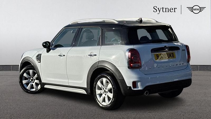 Used Mini Cooper Countryman Classic 134 HP (98 kW) 2020 White SUV