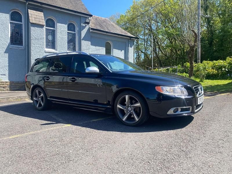 Second-hand Volvo V70 R-Design 163 CP (119 kW) 2012 Negru Break