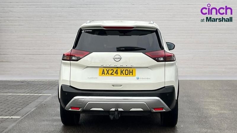 Used Nissan X-Trail Tekna 213 HP (156 kW) 2024 White SUV