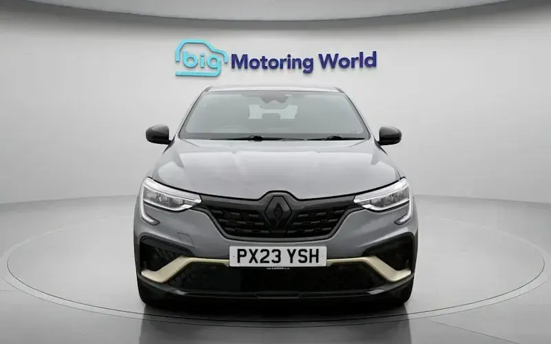 Used Renault Arkana Engineered 145 HP (106 kW) 2023 Grey SUV