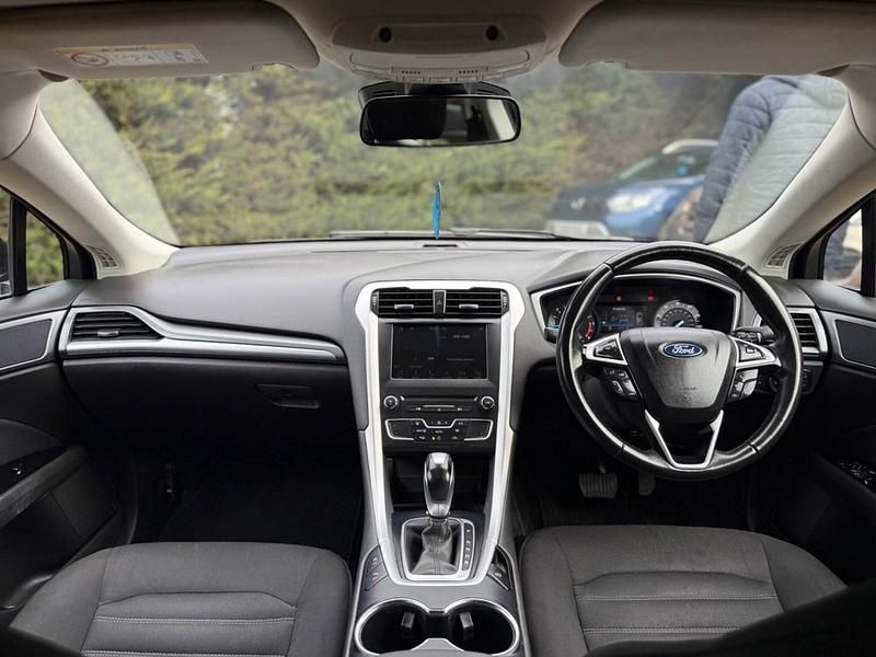 Used Ford Mondeo Zetec 150 HP (110 kW) 2018 Black Estate