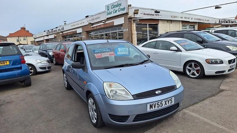 Usado Ford Fiesta Style 75 HP (55 kW) 2005 Azul Citadino