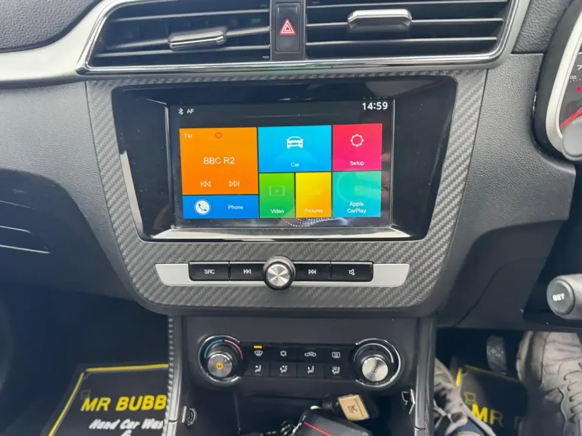 Używany MG ZS Excite 111 KM (81 kW) 2018 Biały SUV