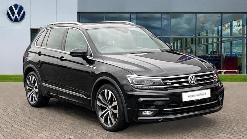 Black Used 2019 VW Tiguan R-line SUV | £24,143 (Fair price) - Image 1/4