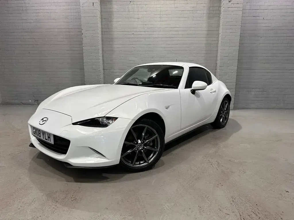 Used Mazda MX5 Inclusive 160 HP (117 kW) 2018 White Cabriolet