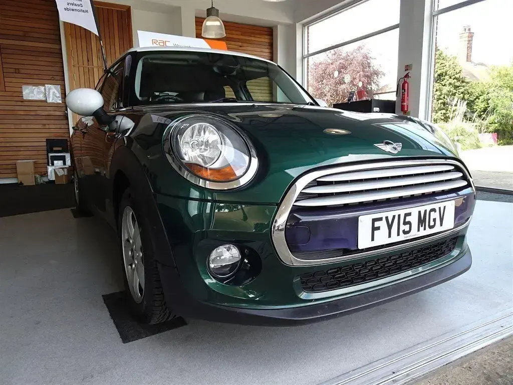 Used Mini Cooper Hatch 136 HP (100 kW) 2015 Green Hatchback