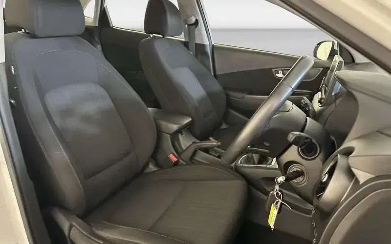 Used Hyundai Kona SE 120 HP (88 kW) 2022 White SUV