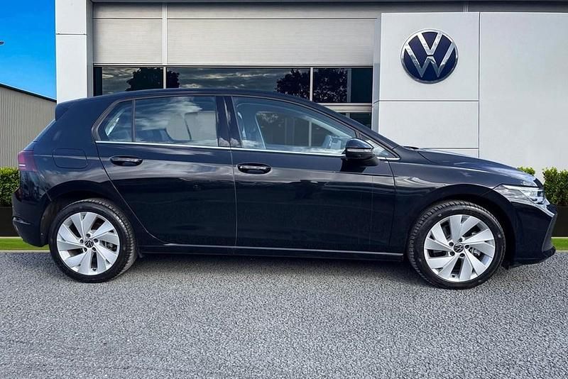 Used VW Golf VIII Style 204 HP (150 kW) 2025 Black Hatchback