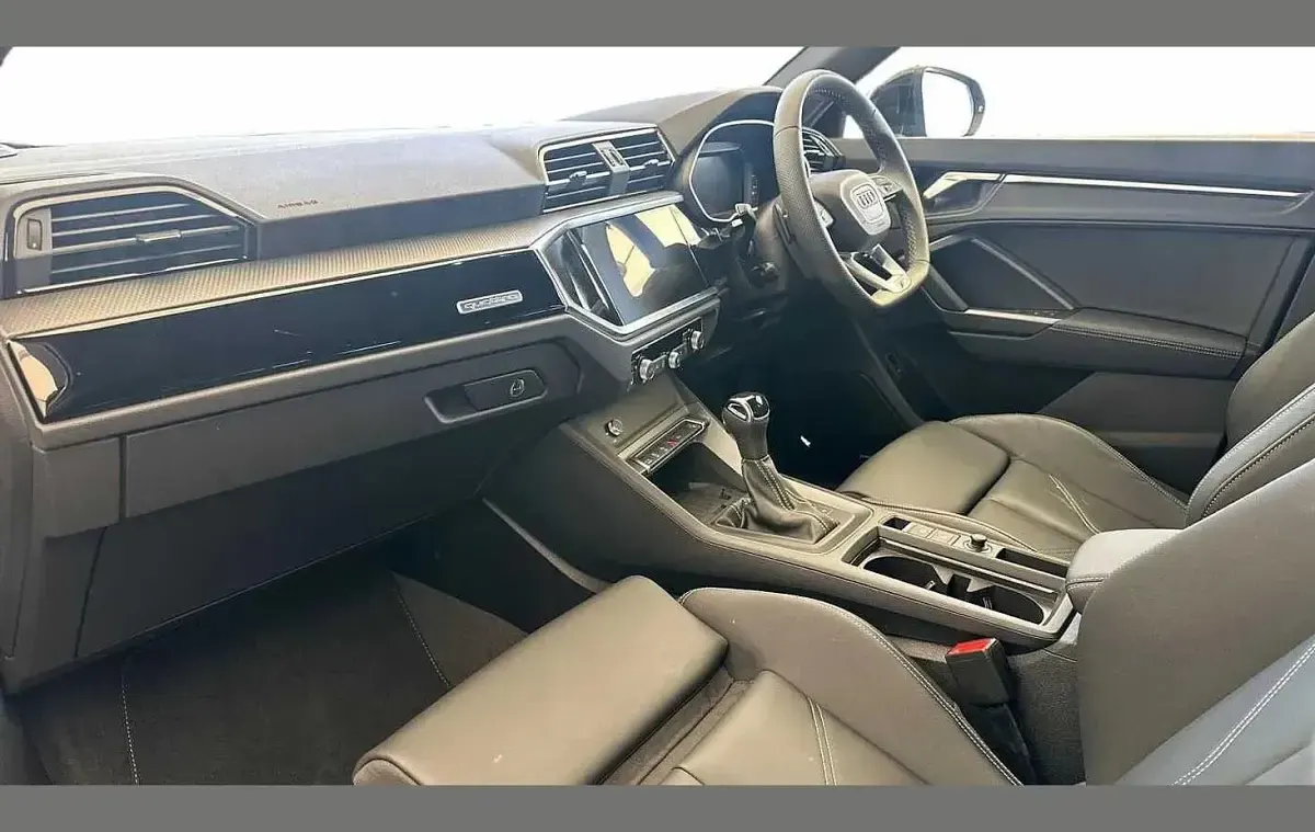 Used Audi Q3 S-Line 187 HP (137 kW) 2025 Blue SUV