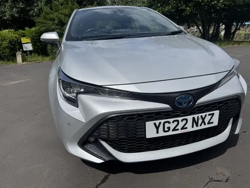 Used Toyota Corolla 120 HP (88 kW) 2022 Silver Hatchback