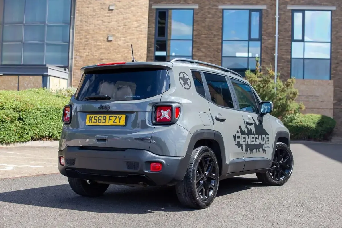 Used Jeep Renegade Night Eagle 118 HP (86 kW) 2020 Grey SUV