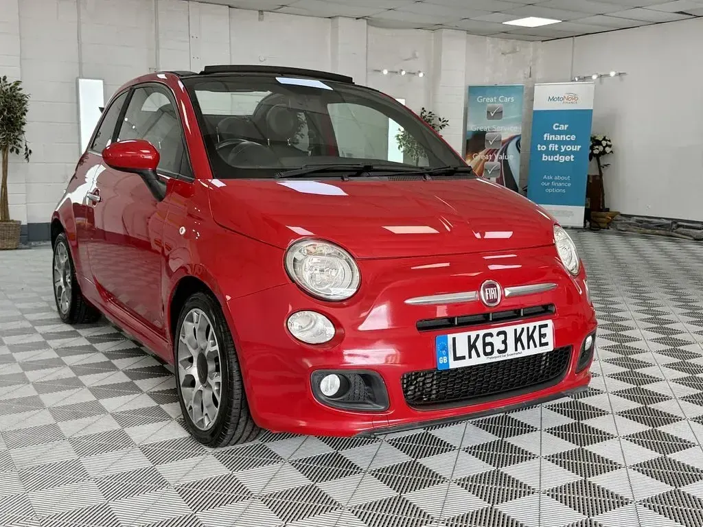 Used Fiat 500 S 85 HP (62 kW) 2013 Red Cabriolet