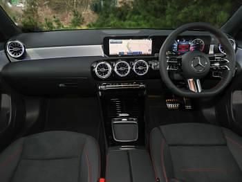 New Mercedes A200 Executive 163 HP (119 kW) 2025 Black Hatchback