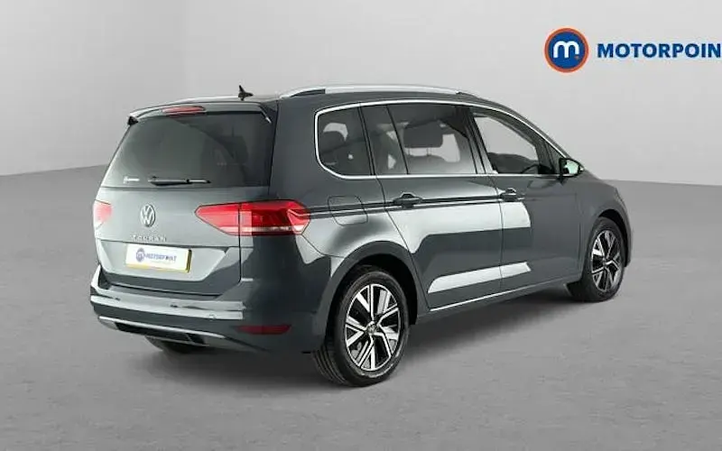 Used VW Touran SEL 150 HP (110 kW) 2025 Grey MPV