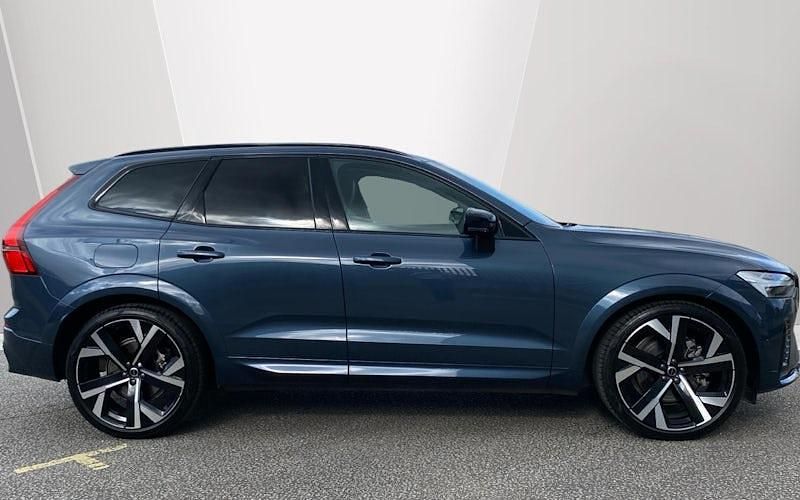 Used Volvo XC60 Ultra 250 HP (183 kW) 2025 Blue SUV