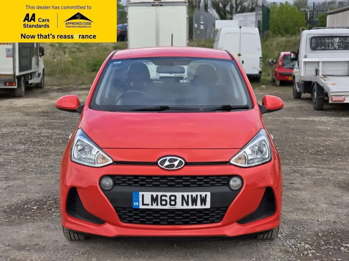 Used Hyundai i10 SE 87 HP (63 kW) 2018 Red Hatchback