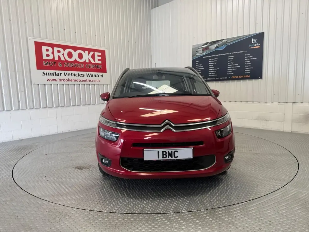 Used Citroën Grand C4 Picasso Exclusive 2015 Red MPV
