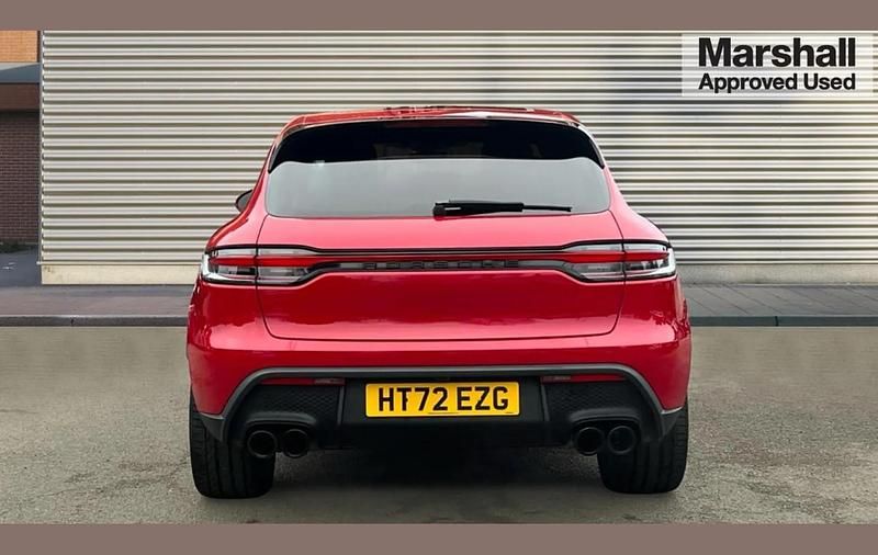 Used Porsche Macan S 374 HP (275 kW) 2023 Red SUV