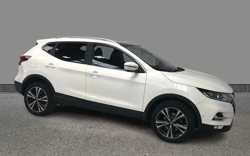 Usado Nissan Qashqai N-Connecta 140 HP (102 kW) 2020 SUV