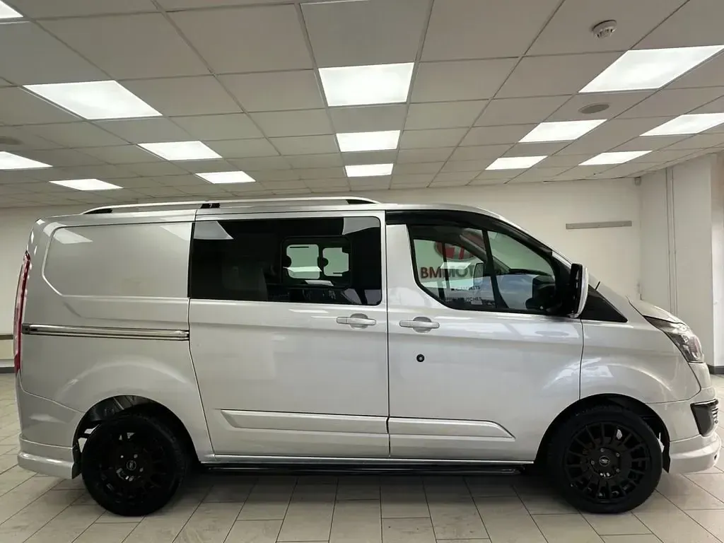 Usado Ford Transit Custom 100 HP (73 kW) 2014 Prateado Van