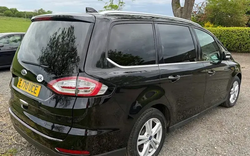 Usado Ford Galaxy Titanium 150 CV (110 kW) 2019 Negro Monovolumen