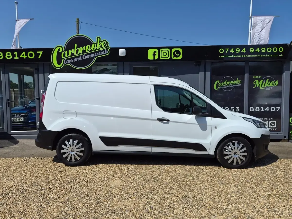 Used Ford Transit 75 HP (55 kW) 2021 White Van