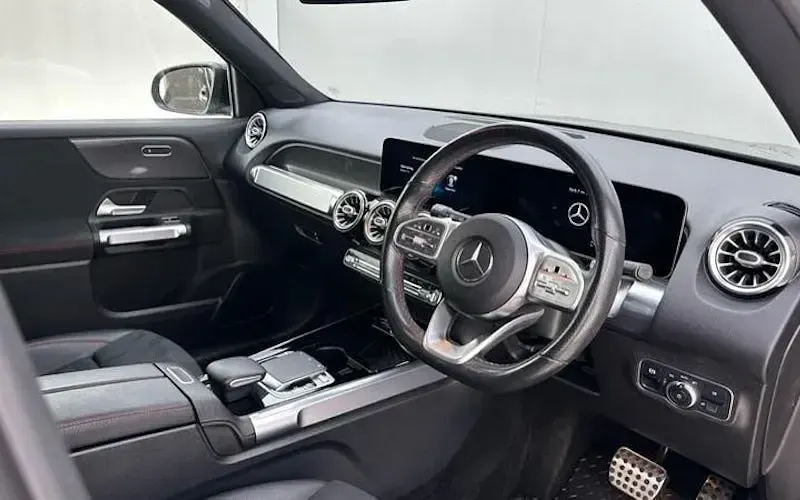 Used Mercedes GLB200 AMG line 150 HP (110 kW) 2022 SUV