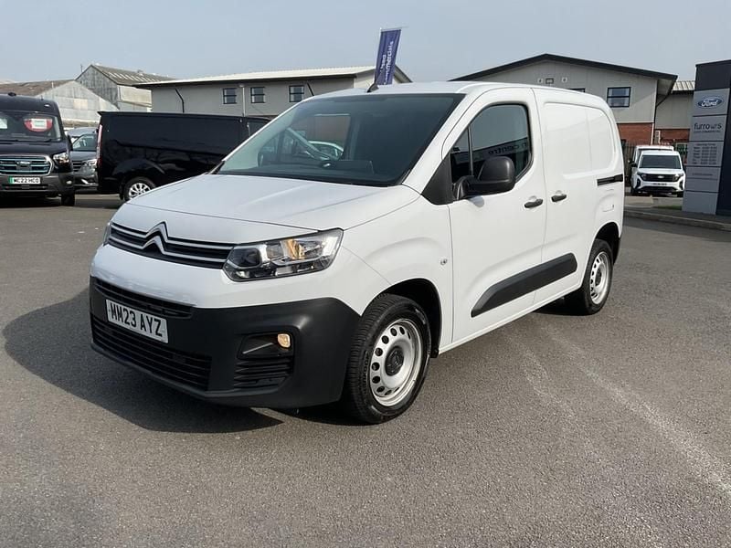 Used Citroën Berlingo 100 HP (73 kW) 2023 White MPV