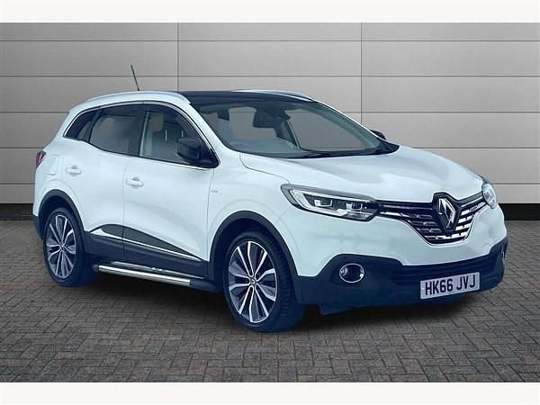 White Used 2016 Renault Kadjar Signature SUV | £8,450 (Fair price) - Image 1/3