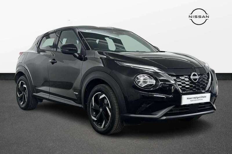 Black Used 2024 Nissan Juke N-Connecta SUV | £18,600 (Good price) - Image 1/4