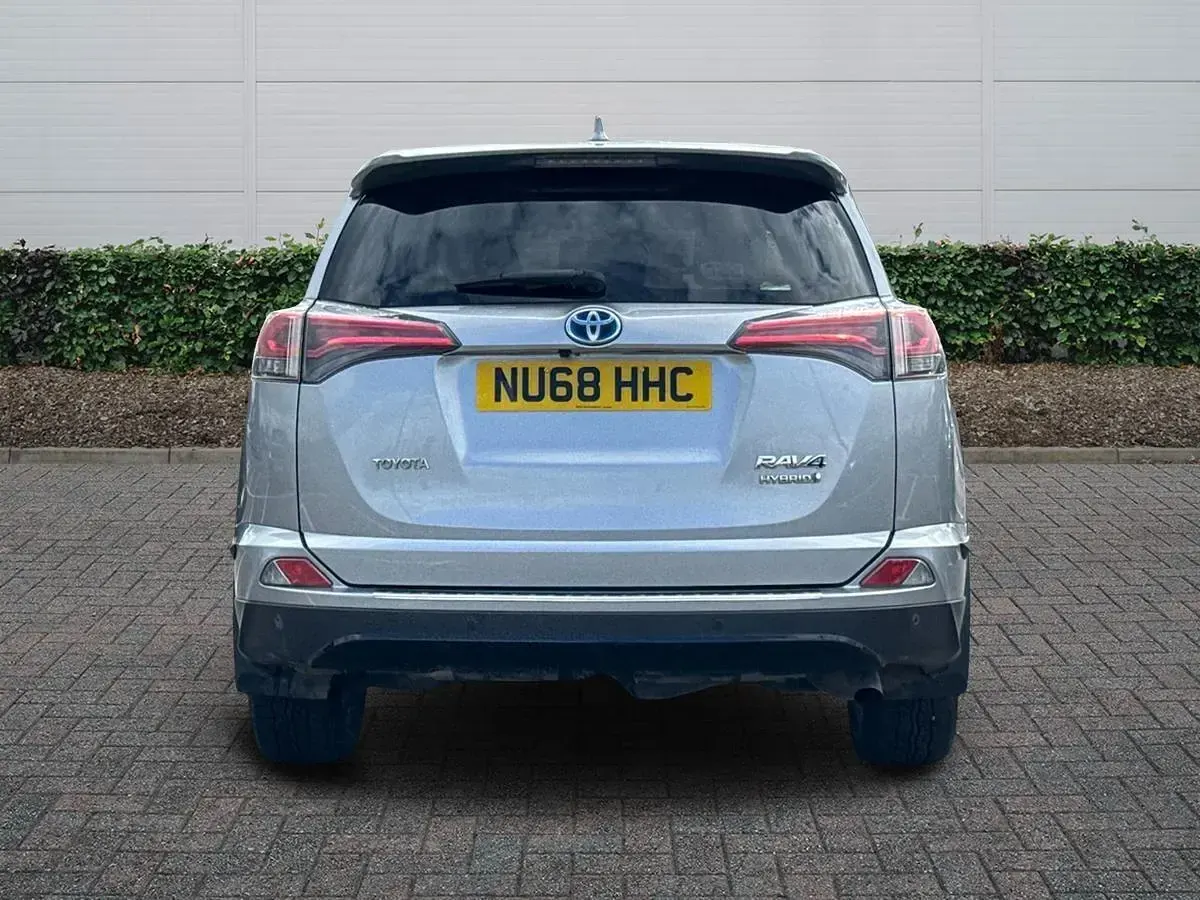 Used Toyota RAV4 Hybrid 2018 Silver SUV