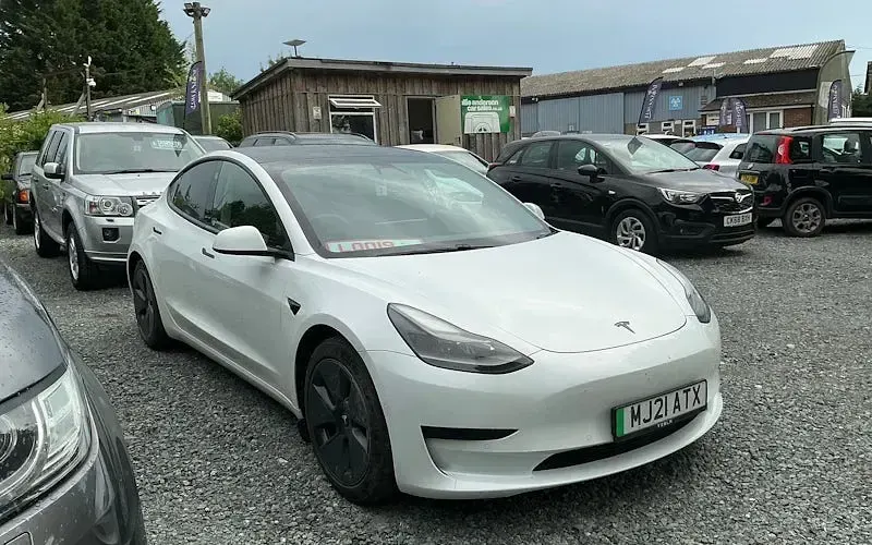 Used Tesla Model 3 Standard Range 180 kW (245 HP) 2021 Sedan