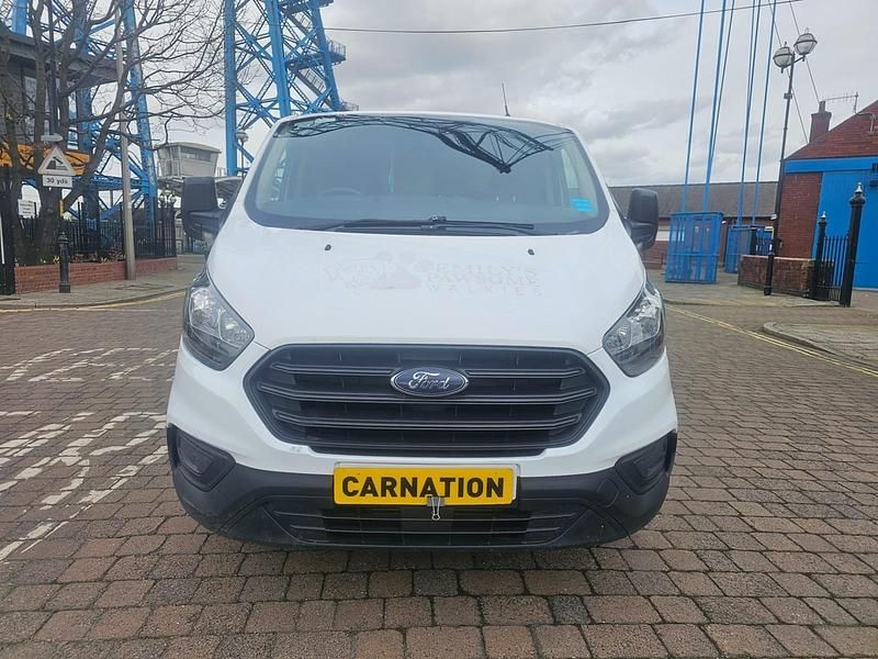 Used Ford Transit Custom 105 HP (77 kW) 2019 White Van