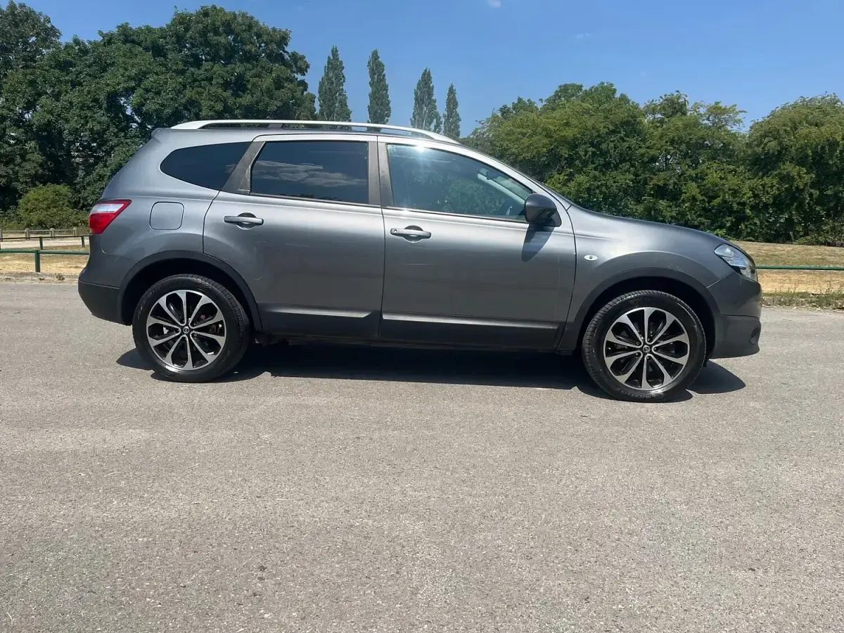 Used Nissan Qashqai +2 N-TEC 2012 Grey SUV