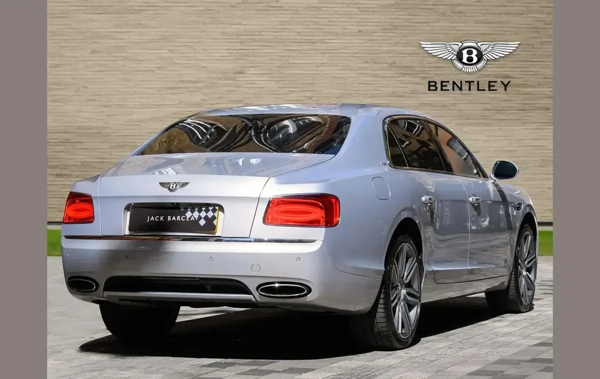 Used Bentley Flying Spur Mulliner 616 HP (453 kW) 2017 Grey Sedan