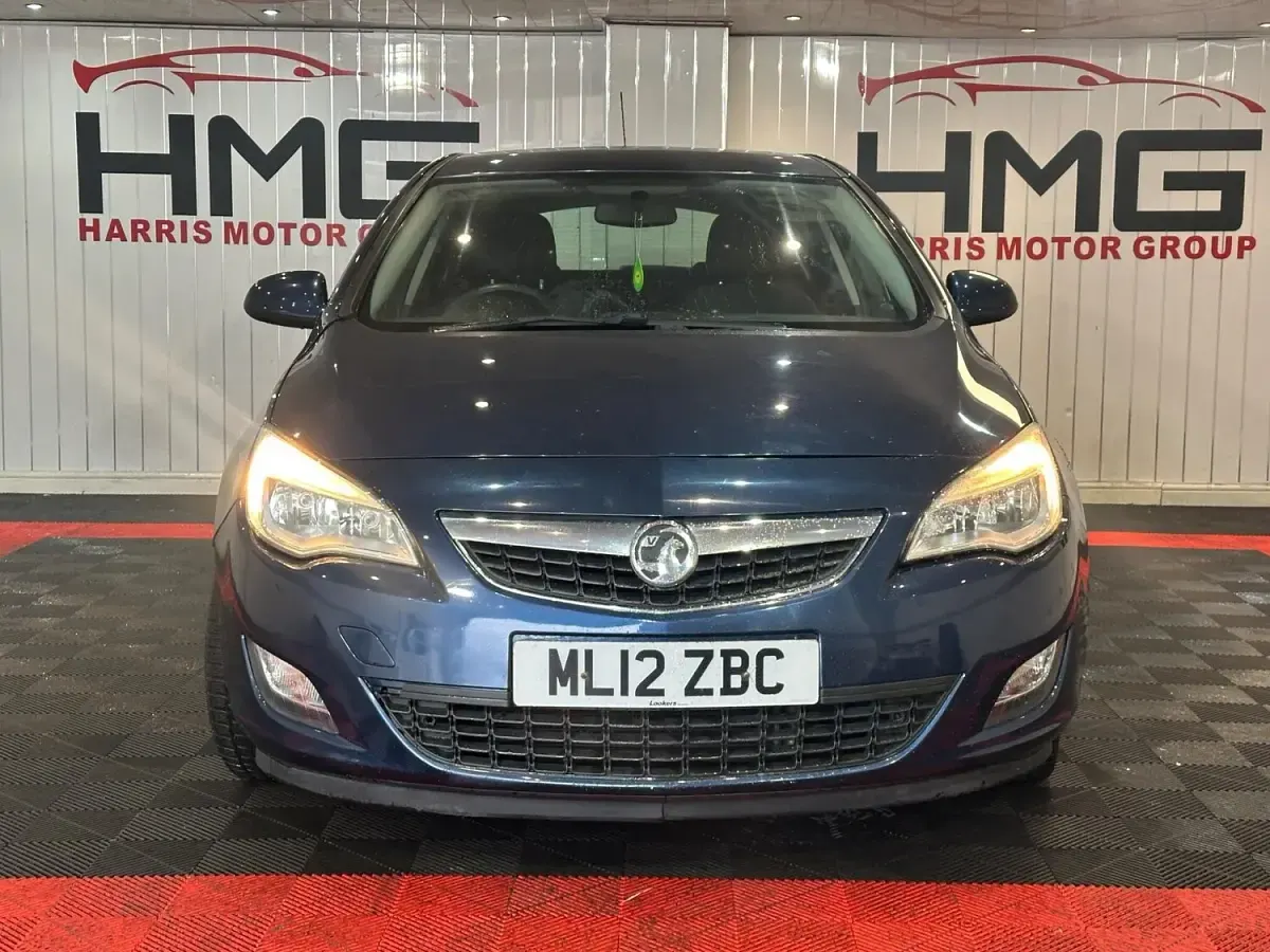 Used Vauxhall Astra 2012 Blue Hatchback