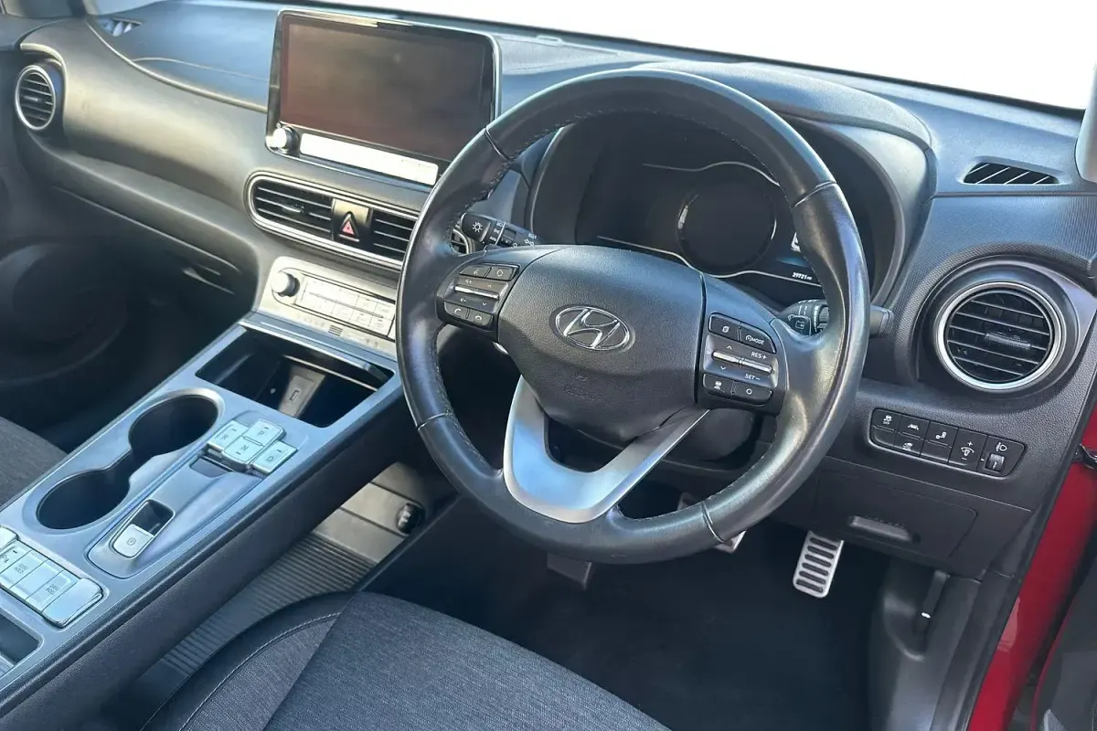 Used Hyundai Kona Premium 150 kW (204 HP) 2020 Red SUV