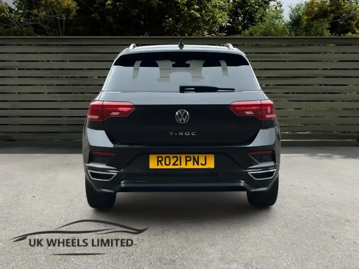Usado VW T-Roc R-line 150 CV (110 kW) 2021 Negro SUV