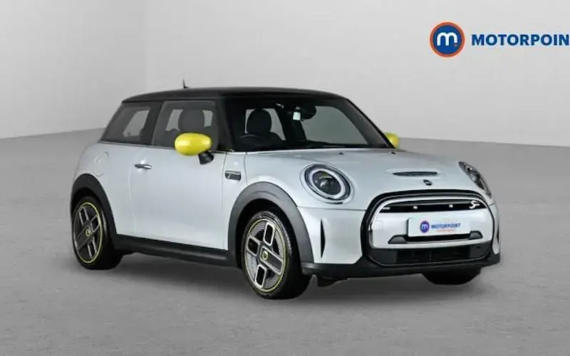 Used Mini Cooper Level 2 135 kW (184 HP) 2022 Hatchback