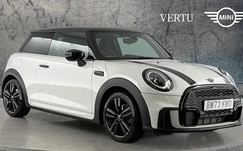 Used Mini Cooper Hatch 136 HP (100 kW) 2024 Hatchback