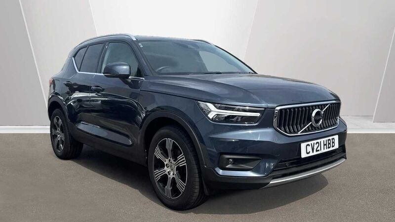Used 2021 Volvo XC40 Inscription SUV | £20,490 (Fair price) - Image 1/3