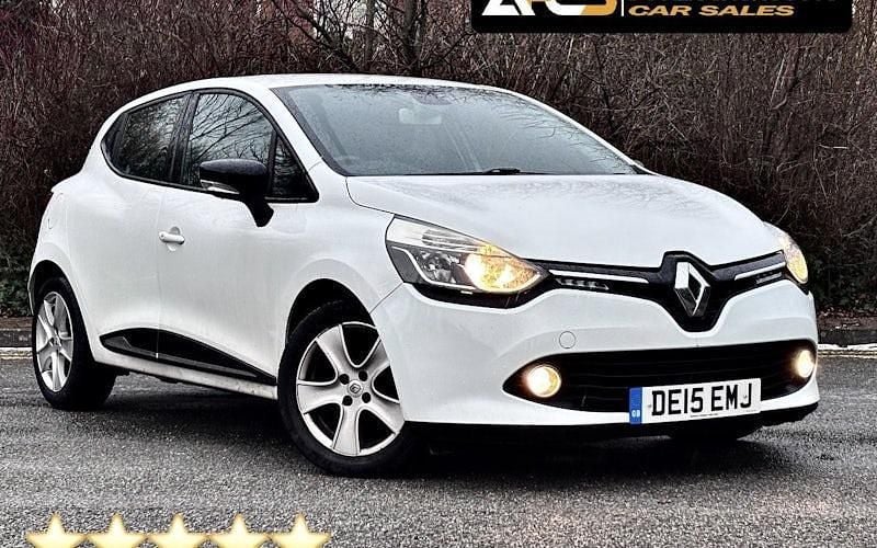 Used 2015 Renault Clio IV Dynamique Hatchback | £4,999 (Good price) - Image 1/4