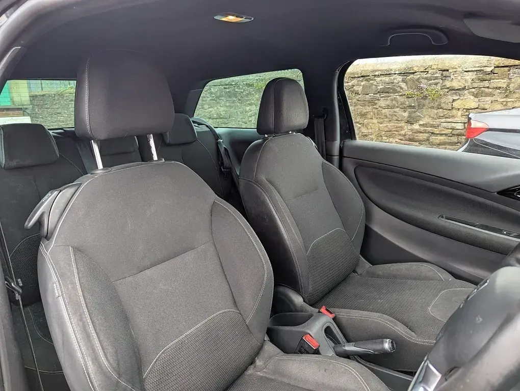 Usado Citroën DS3 2011 Preto Citadino
