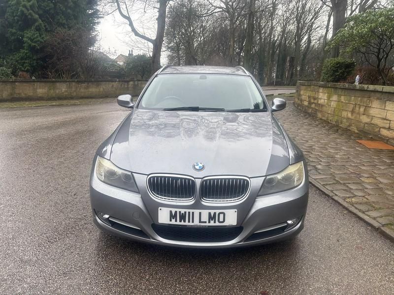 Used BMW 320 Exclusive 184 HP (135 kW) 2011 Grey Estate