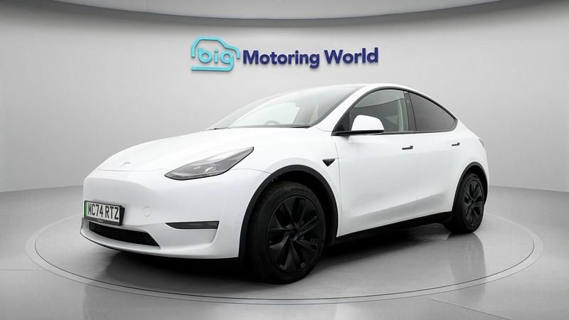 Used Tesla Model Y Long Range AWD 286 kW (389 HP) 2025 White SUV
